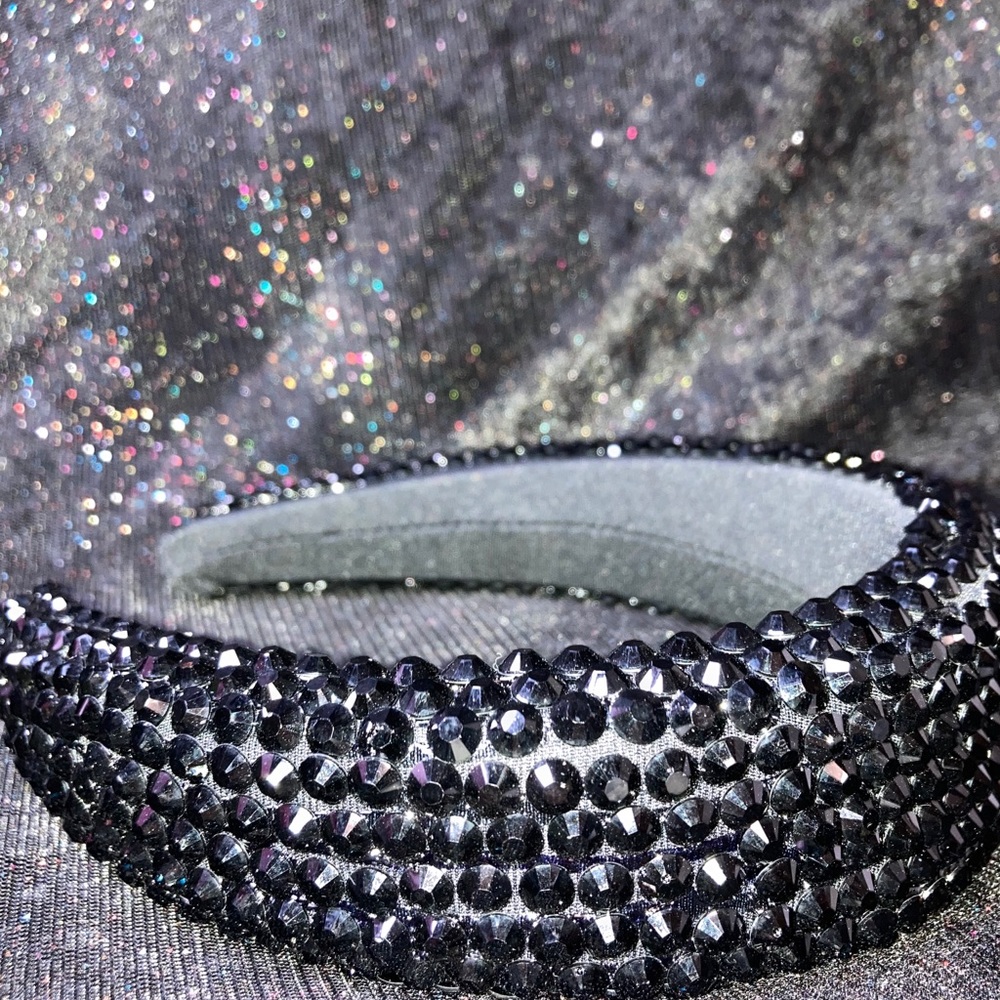 Fashionable Rhinestone Headband - Picture 10 of 10